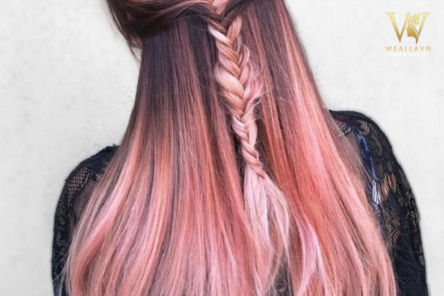 Nhuộm màu hồng gold trên nền tóc đen