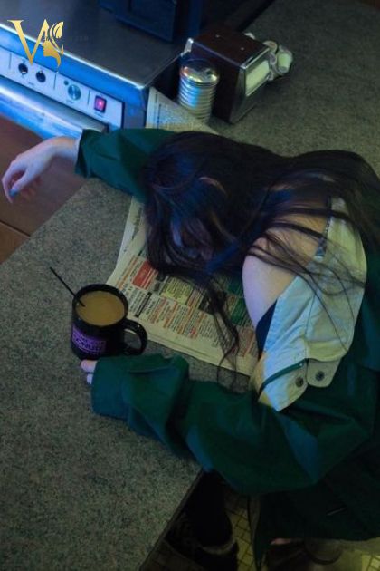 hình ảnh buồn mệt mỏi con gái coffe