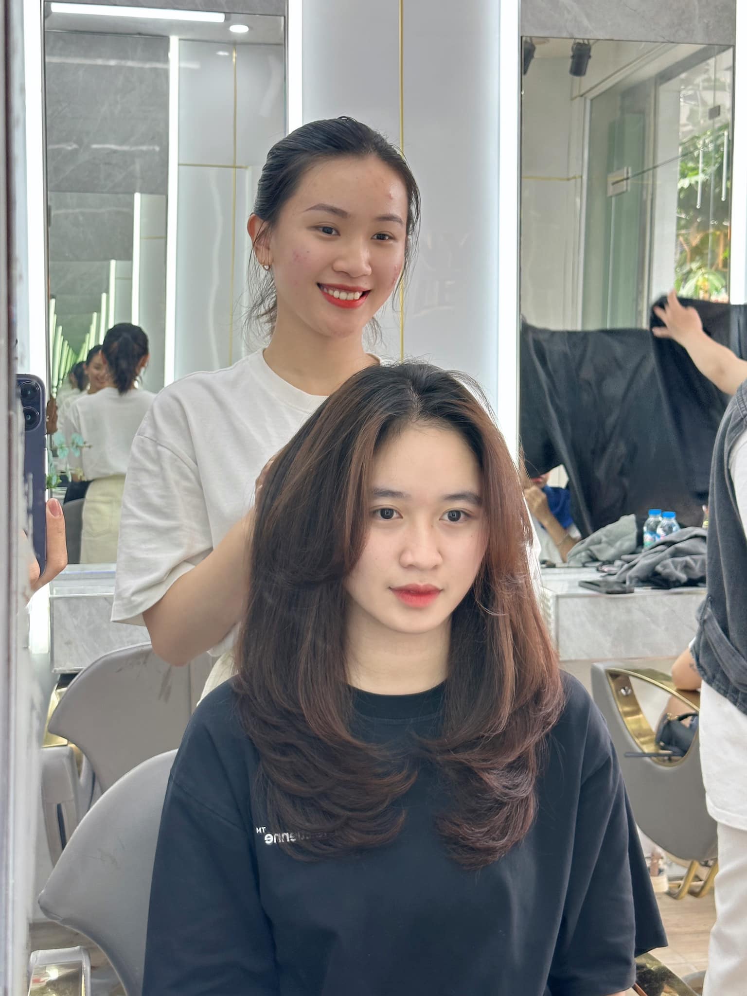 nằm mơ thấy người khác cắt tóc mình
