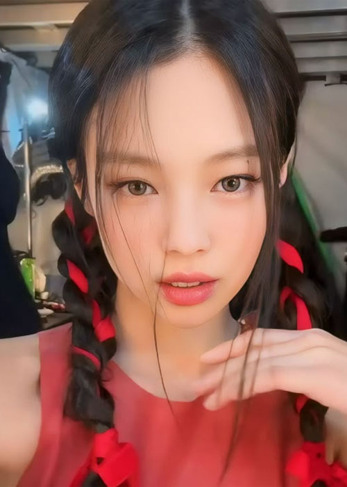 Bỏ túi 10+ Kiểu tóc tỉa layer Jennie - F5 bản thân mới mẻ Tết 2 bên nhẹ nhàng