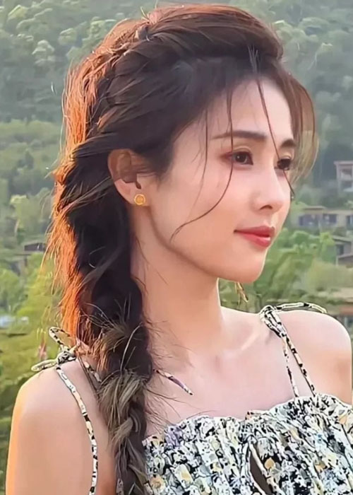 Tiết lộ cách tự tạo kiểu tóc tại nhà đơn giản mà ai cũng phải biết Tóc tết lệch vai