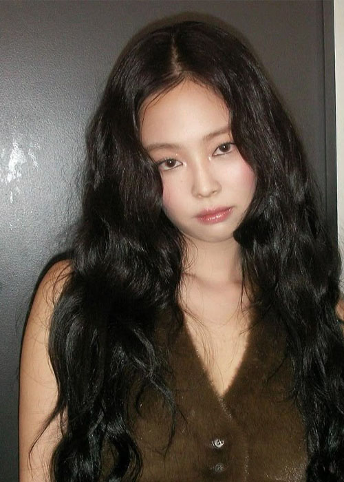 Bỏ túi 10+ Kiểu tóc tỉa layer Jennie - F5 bản thân mới mẻ Tóc xoăn gợn sóng ngọt ngào
