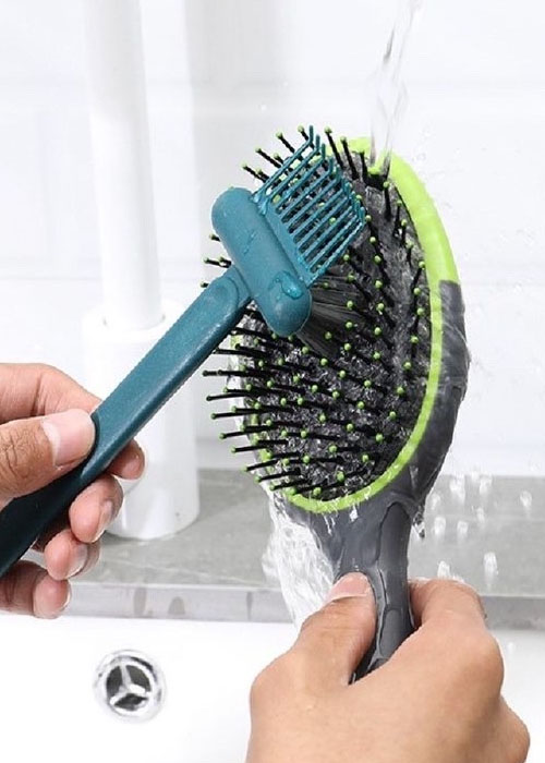 11+ Cách gội đầu lâu bết tại nhà đơn giản chị em truyền tai nhau Vệ sinh lược và dụng cụ làm tóc