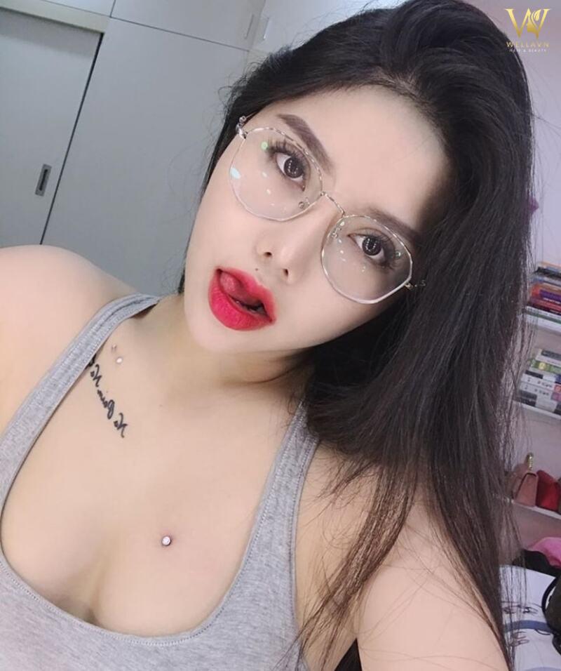 ảnh con gái xăm hình