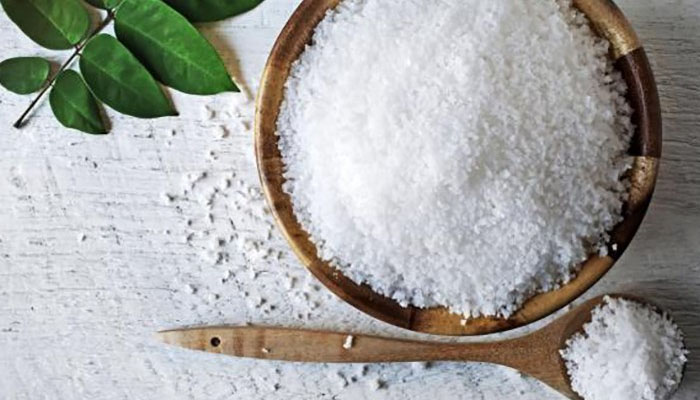 9 Cách làm tóc dày hơn tại nhà - Tóc khỏe và dài nhanh sau 7 ngày bằng muối