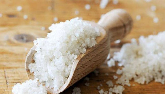 Cách gội đầu với muối trị rụng tóc hiệu quả ngay tại nhà cách gội đầu bằng muối