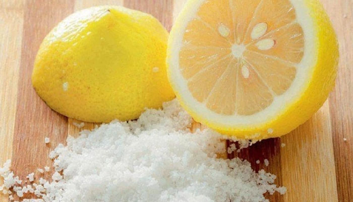 Cách gội đầu với muối trị rụng tóc hiệu quả ngay tại nhà gội đầu bằng muối và chanh