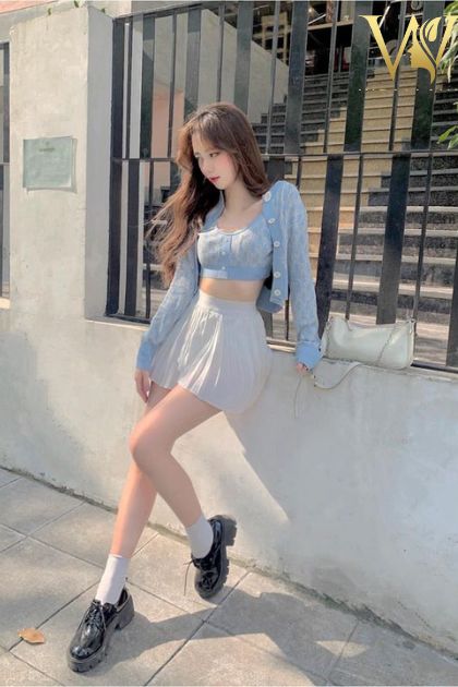 ảnh gái xinh mặc váy xếp ly ngắn hot