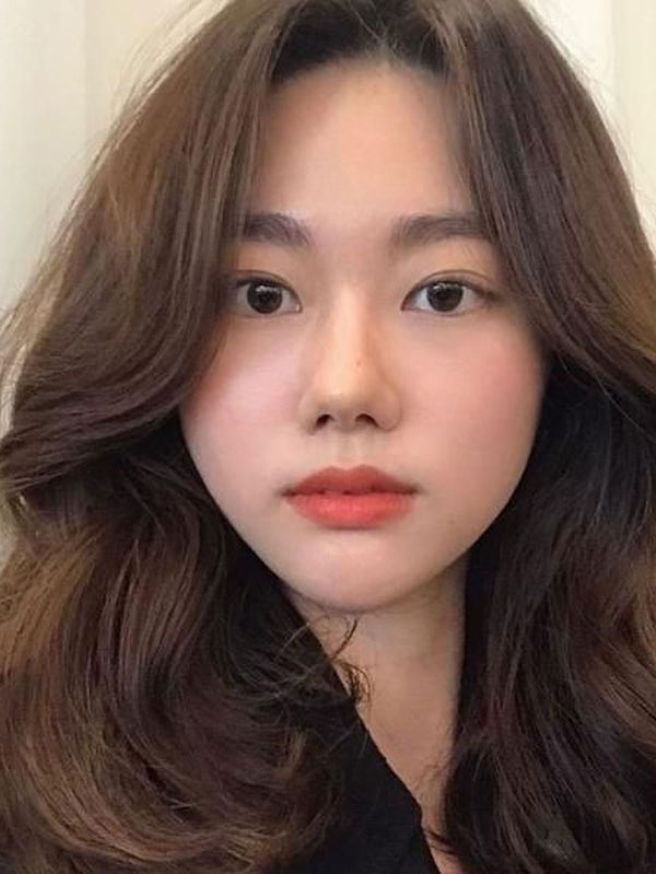 Đẹp mê ly với 22 Kiểu tóc uốn ngang vai thịnh hành cho phái đẹp Kiểu tóc uốn ngang vai xoăn ngang vai bồng bềnh