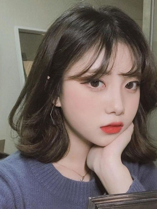 Đẹp mê ly với 22 Kiểu tóc uốn ngang vai thịnh hành cho phái đẹp Tóc cho mặt tròn
