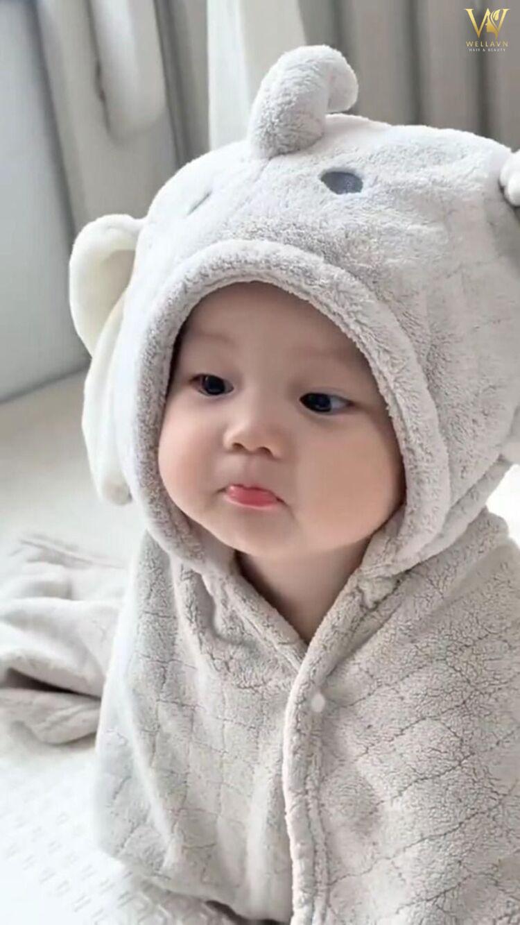 ảnh em bé cute