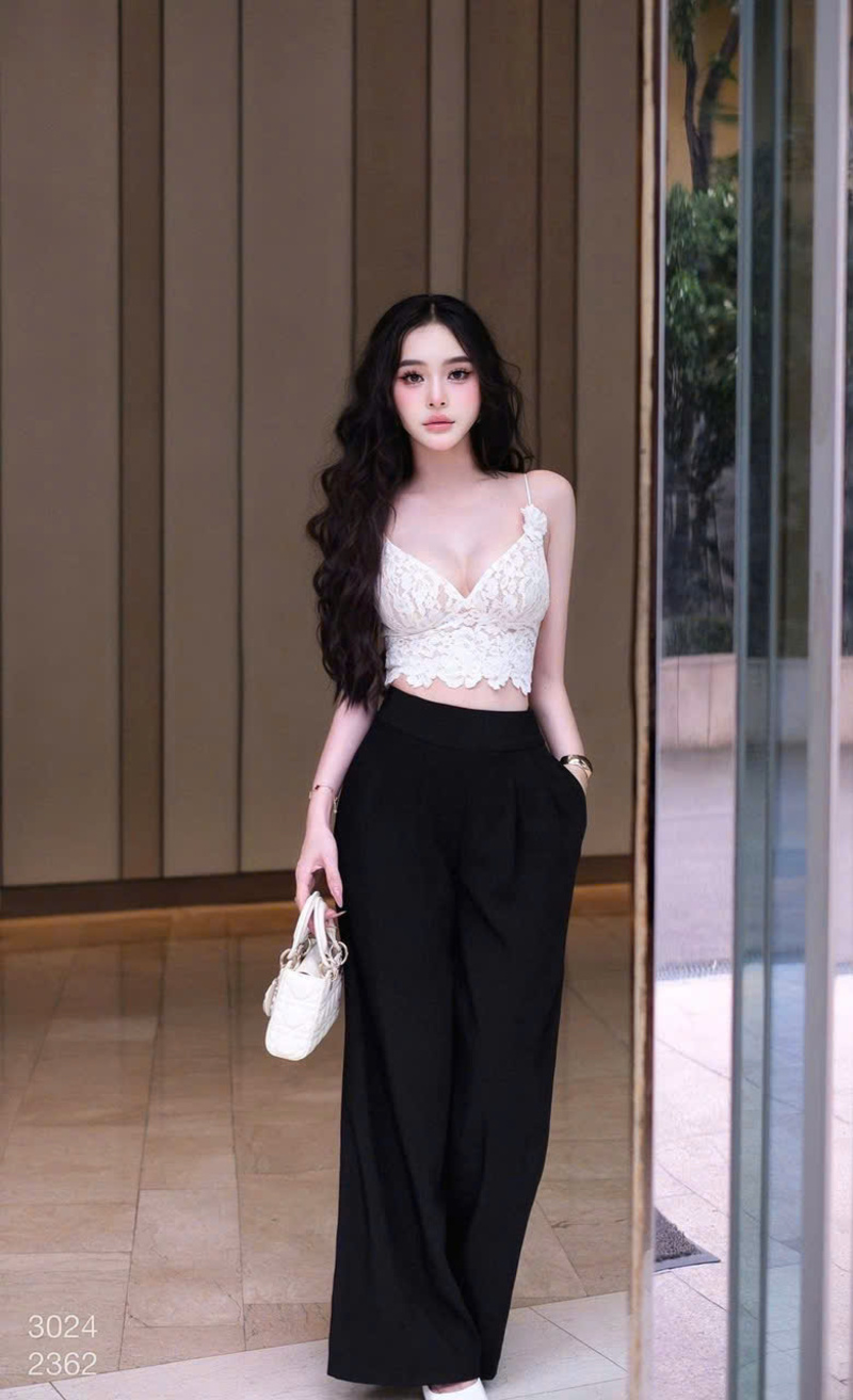 gái mặc áo 2 dây
