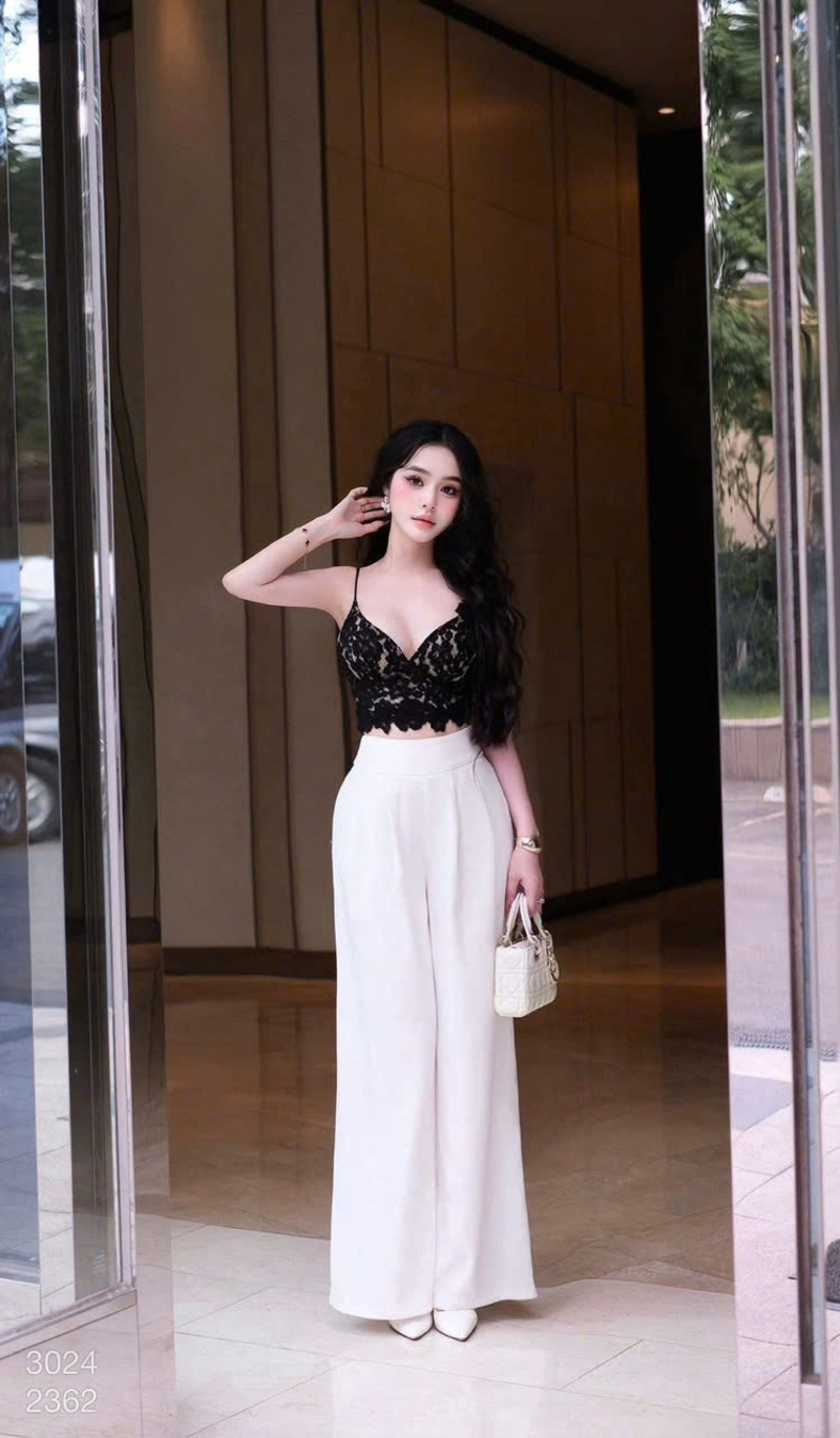 gái xinh mặc áo 2 dây