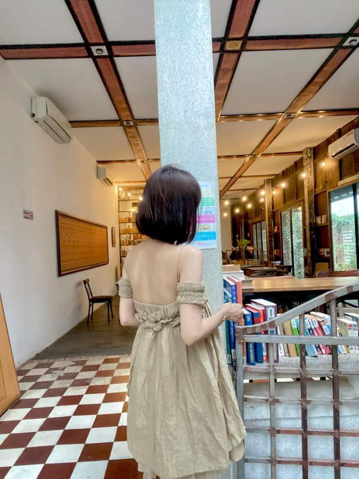 ảnh che mặt tóc ngắn