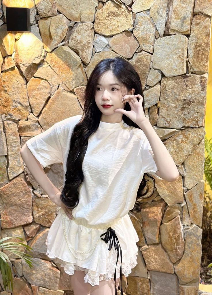 gái xinh 2k7