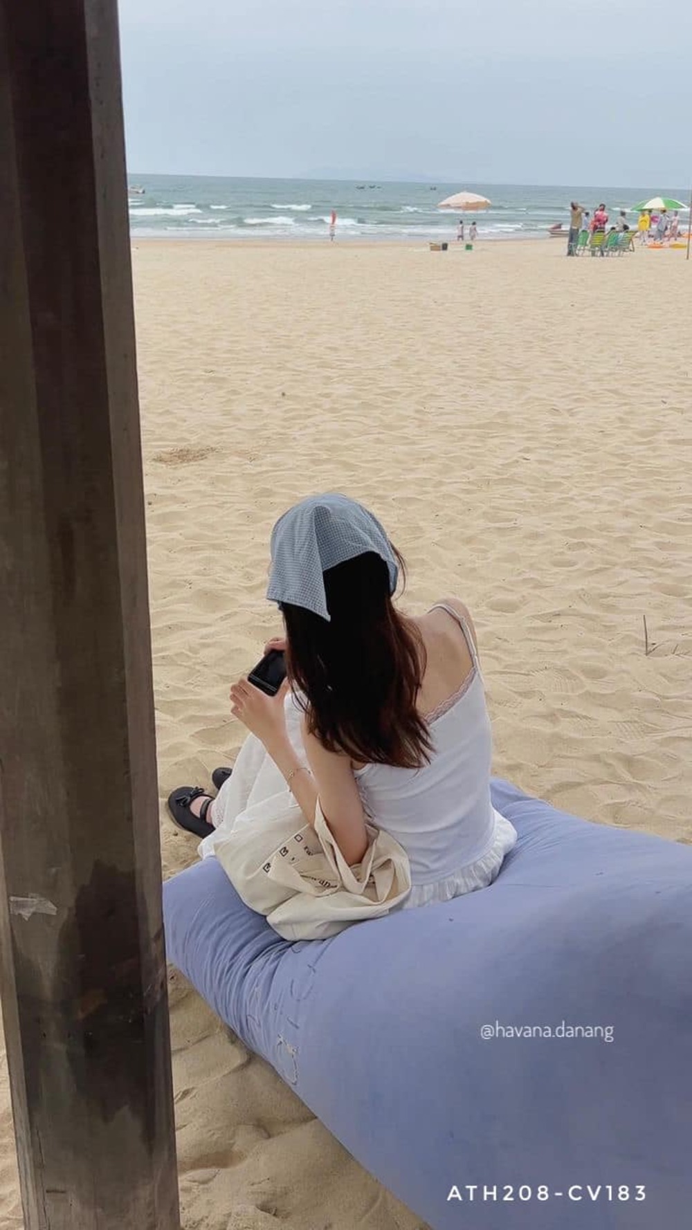 ảnh gái mặc váy trắng