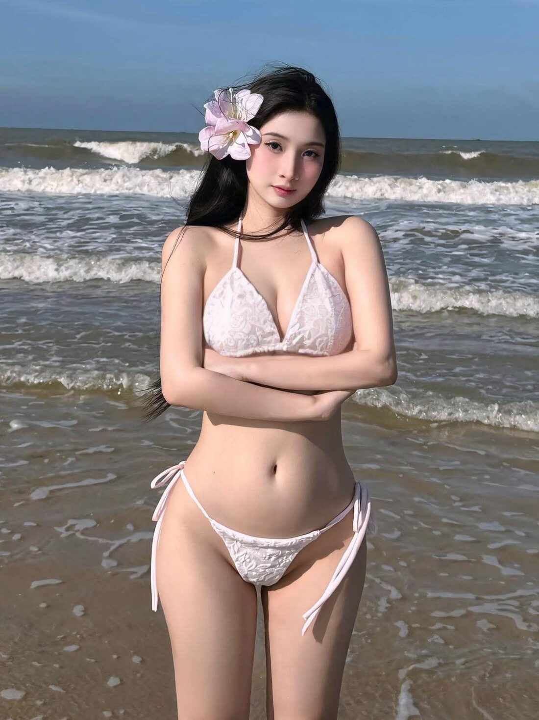 bikini gai dep