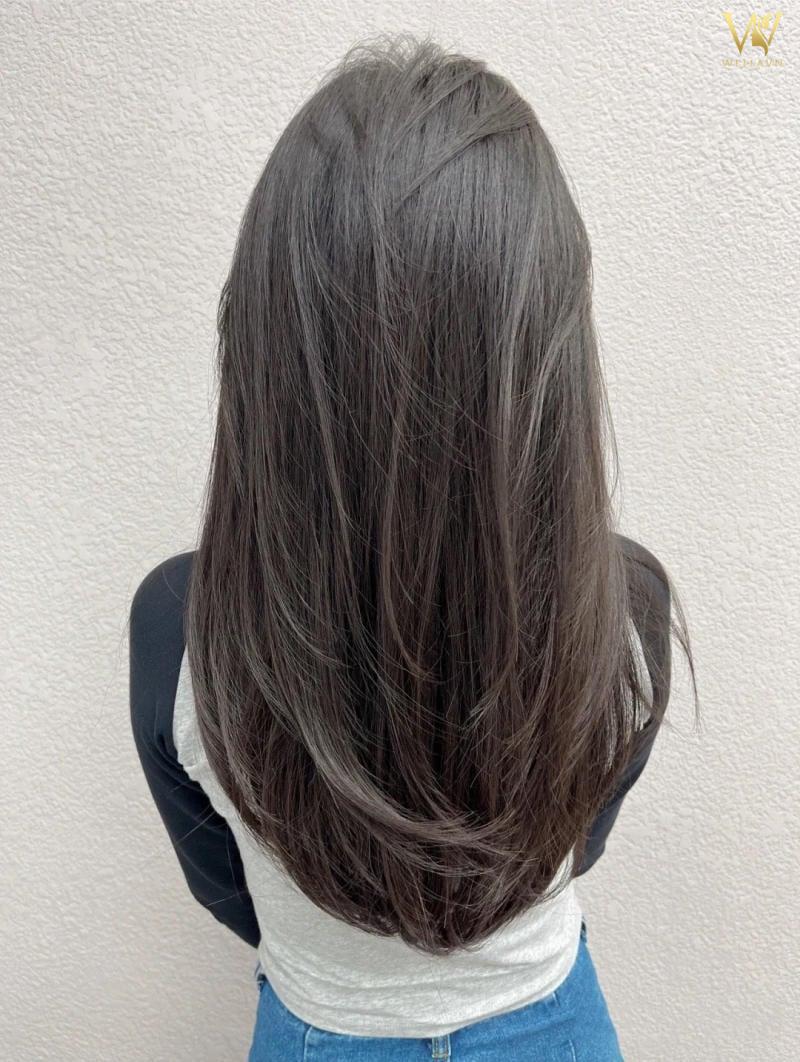 Kiểu Tóc Ngang Bầu Thẳng Mượt