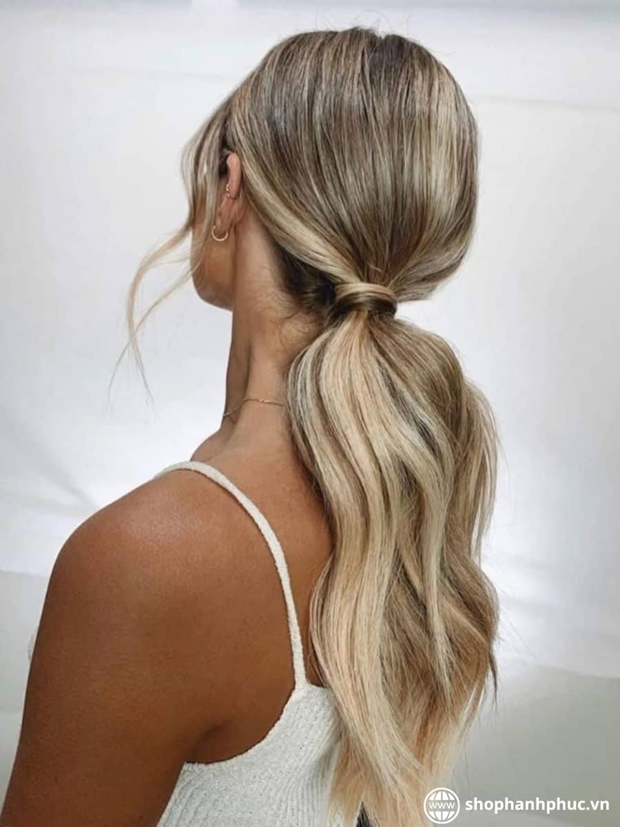 Ponytail with Layers