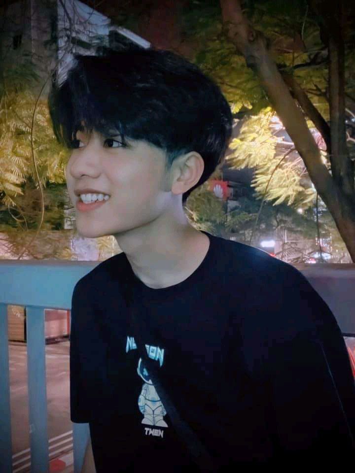 hình trai k10