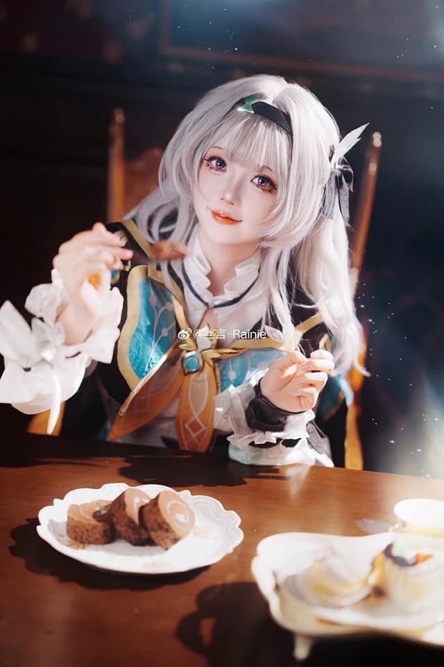 gái xinh cosplay