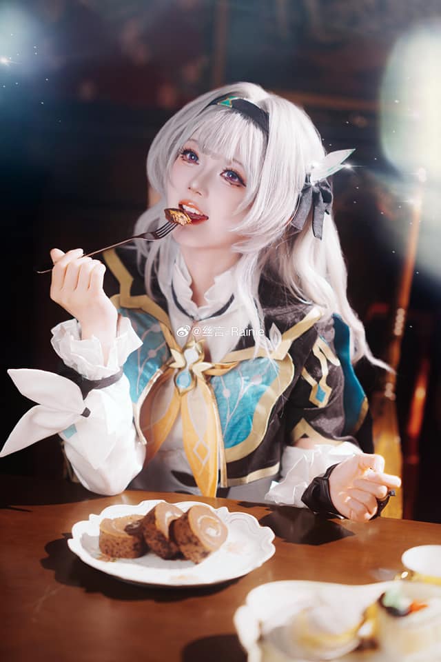gái xinh cosplay