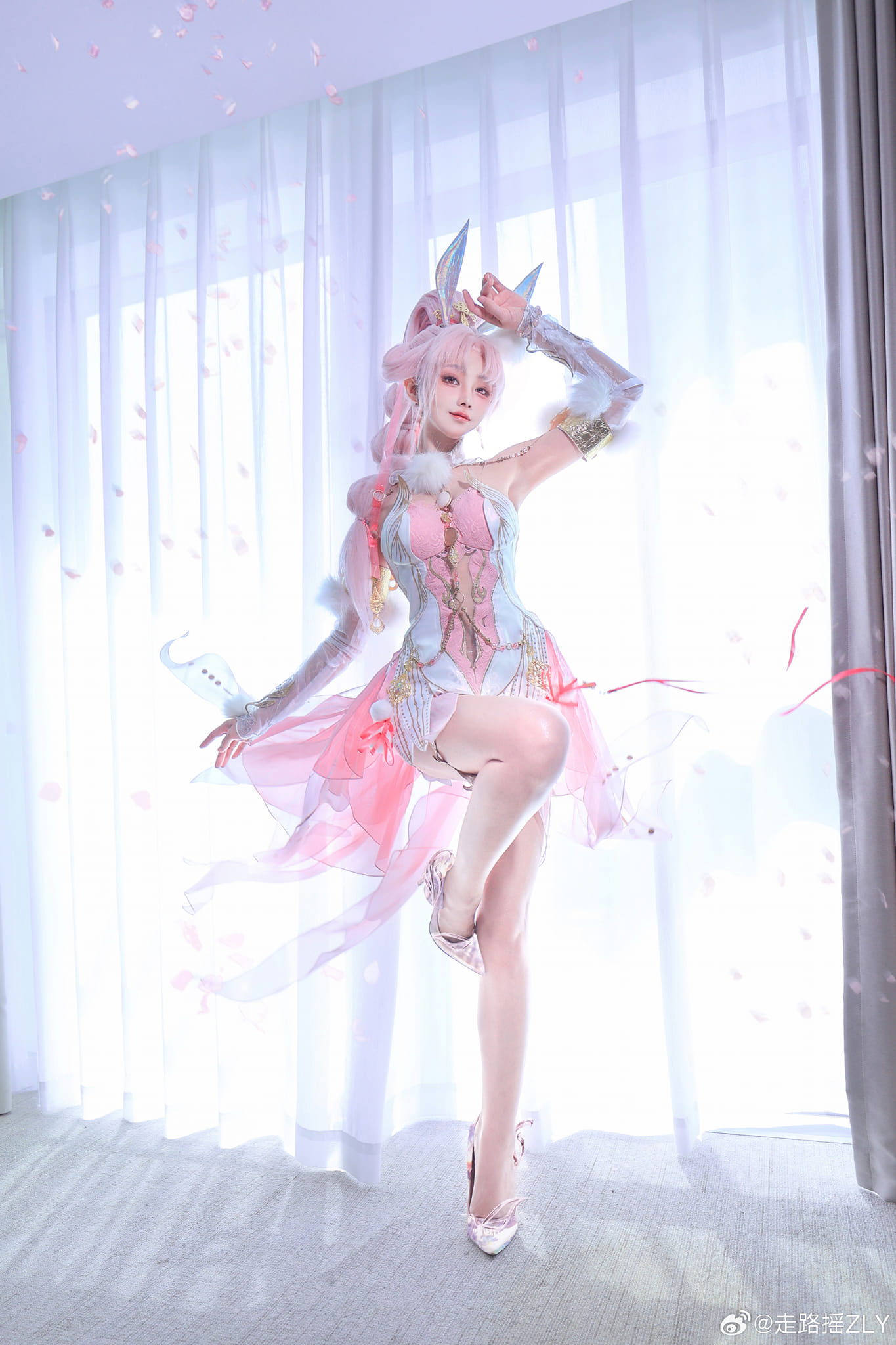 gái xinh cosplay