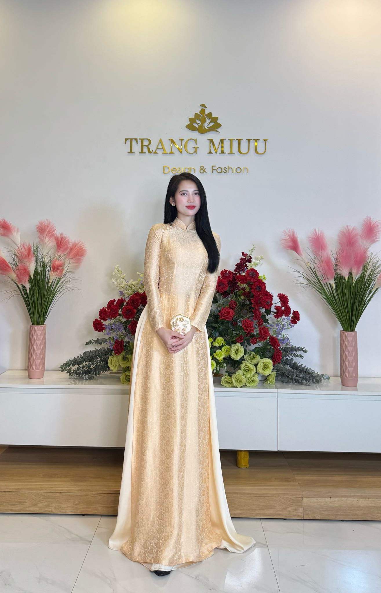 gái xinh mặc áo dài