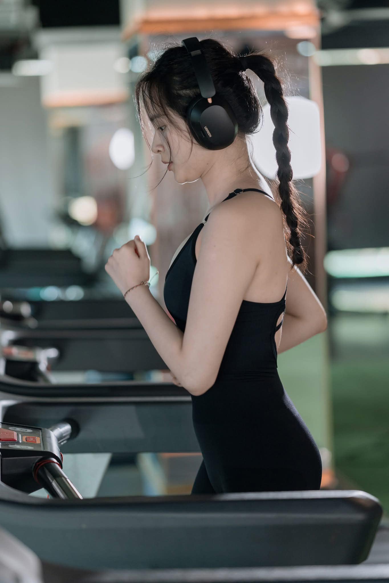 gái xinh tập gym