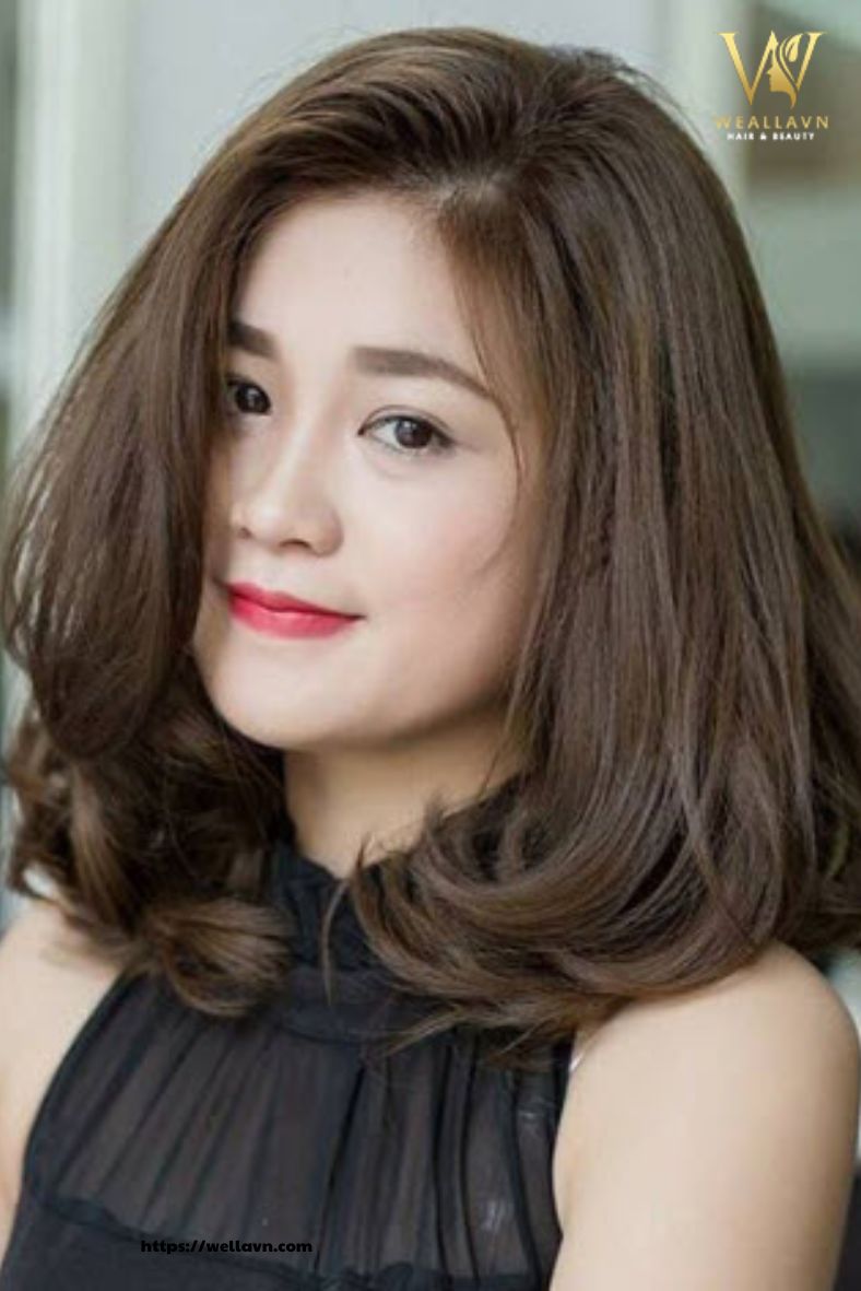 Tóc lỡ uốn đuôi bồng bềnh