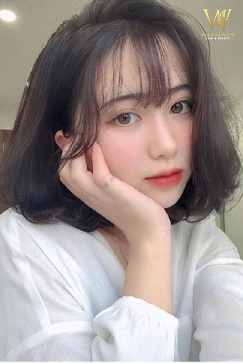 Tóc ngắn sóng nhẹ mái thưa