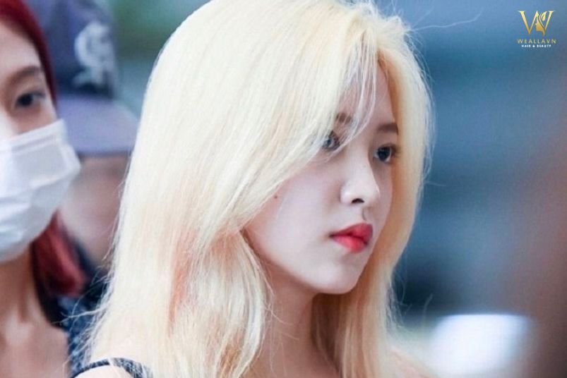 Kiểu tóc màu vàng bạch kim