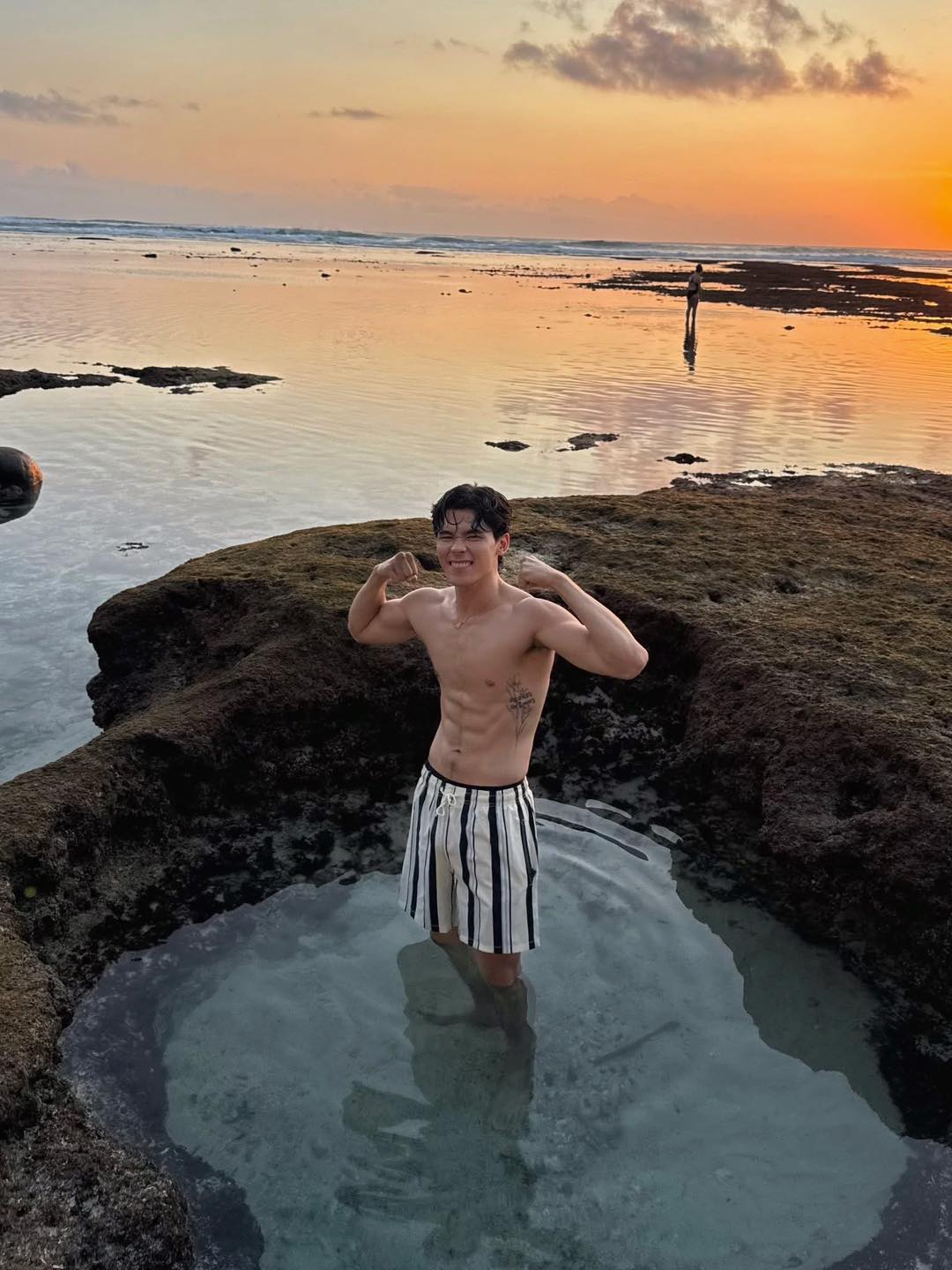 trai đẹp 6 múi