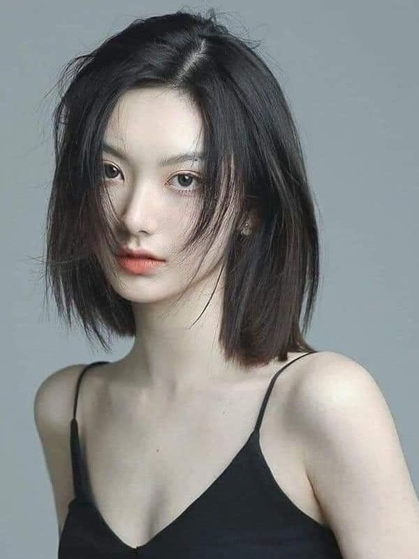 15+ Kiểu Tóc Ngắn Hot Nhất 2026 Giúp Nàng “Ăn Gian Tuổi” Kiểu tóc ngắn mái dài