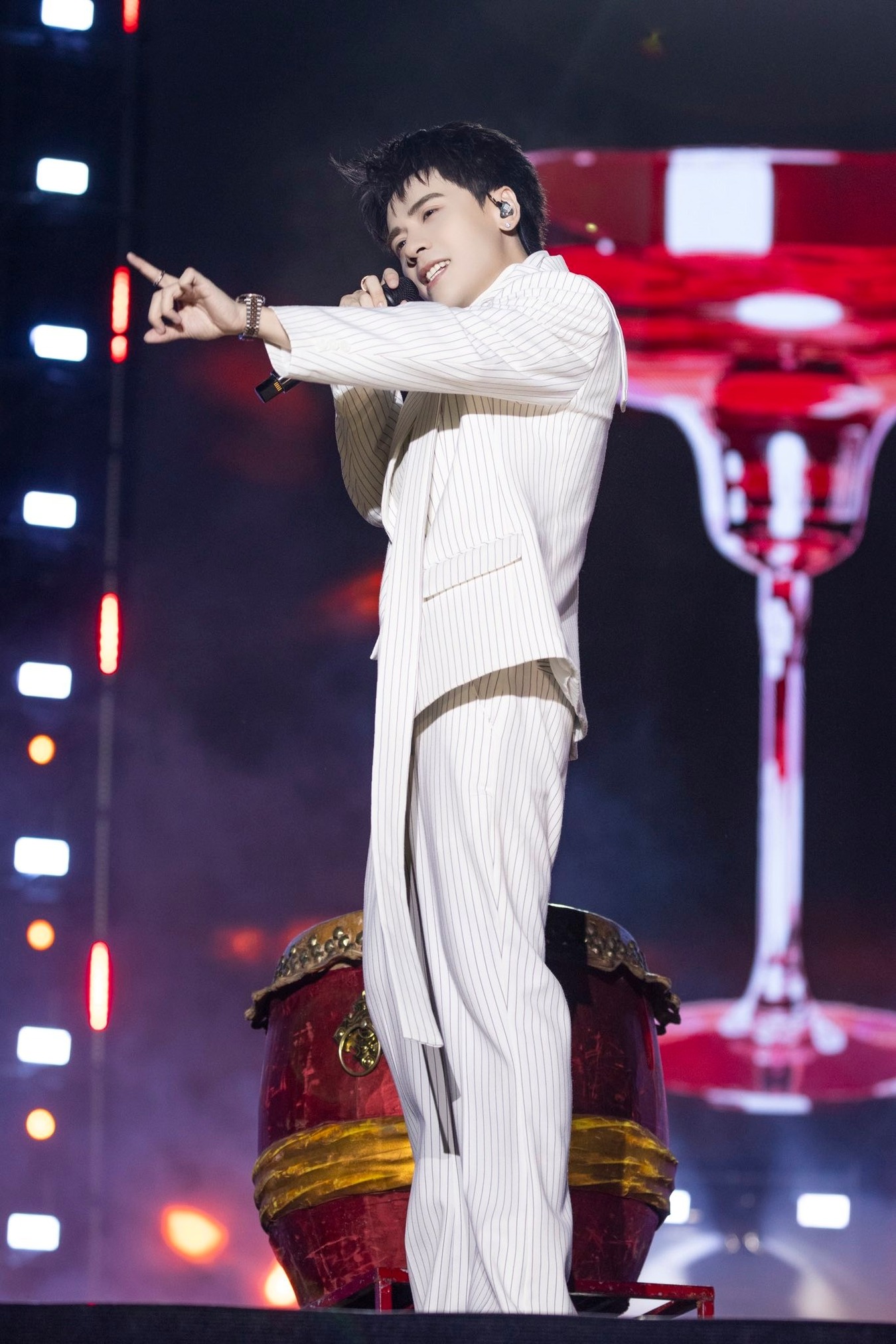 ảnh quang hùng