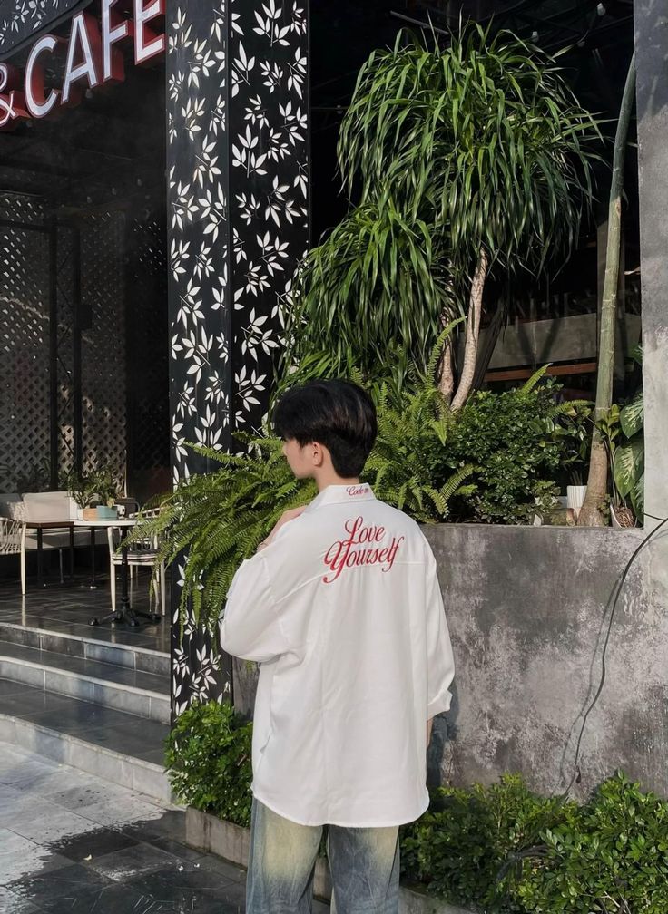 trai đẹp che mặt ngầu