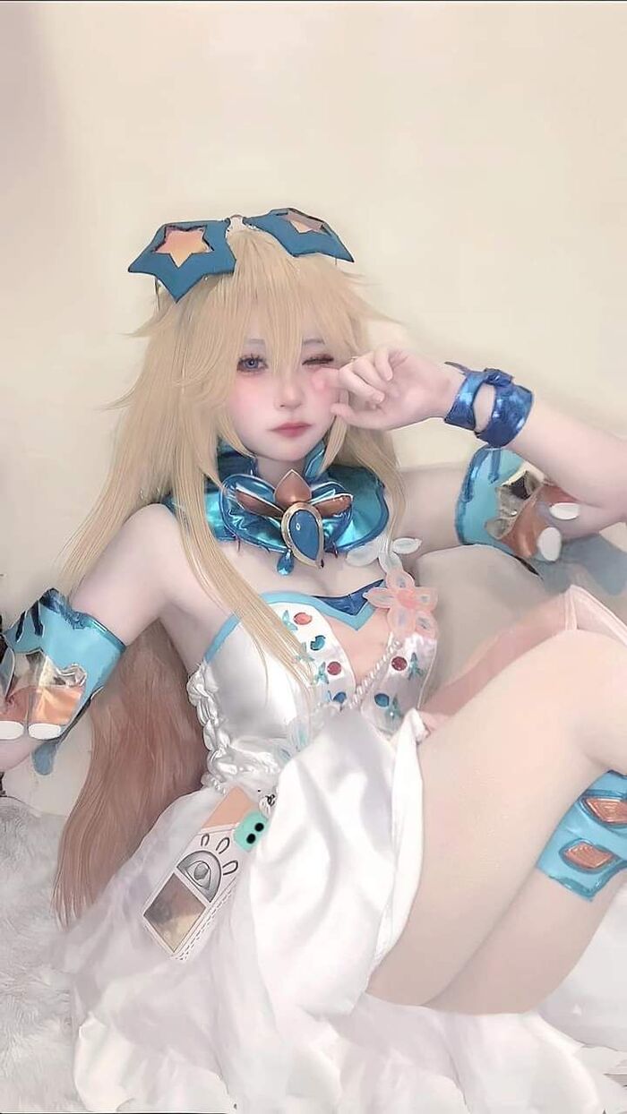 gái xinh cosplay liên quân