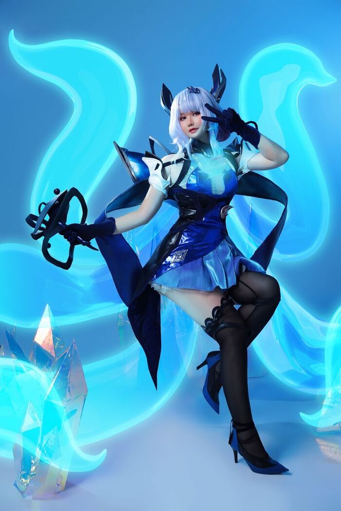 gái xinh cosplay liên quân