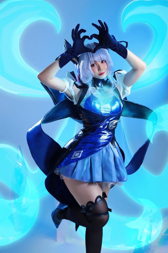 gái xinh cosplay liên quân