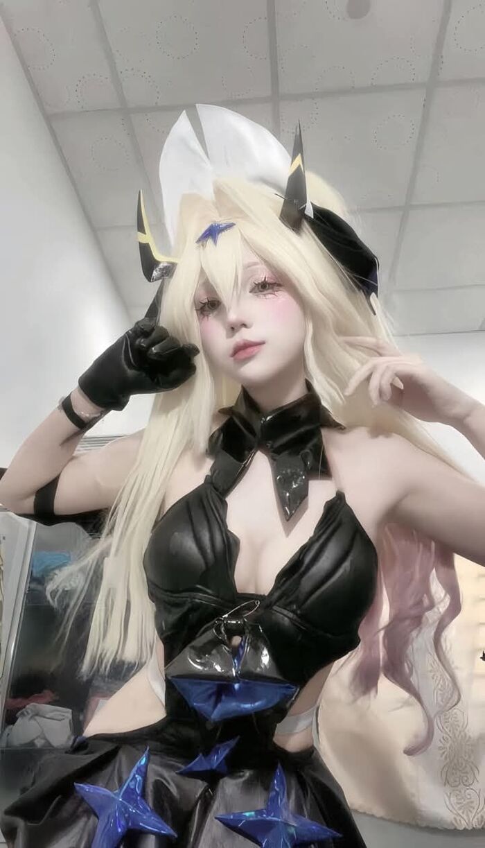 gái xinh cosplay liên quân