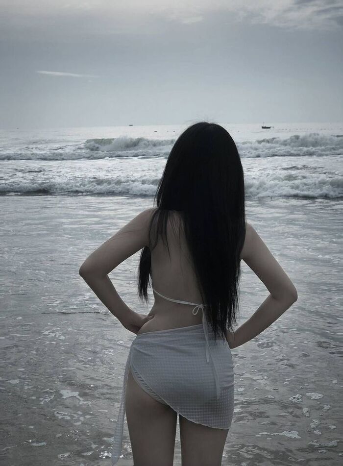 gái xinh khoe body