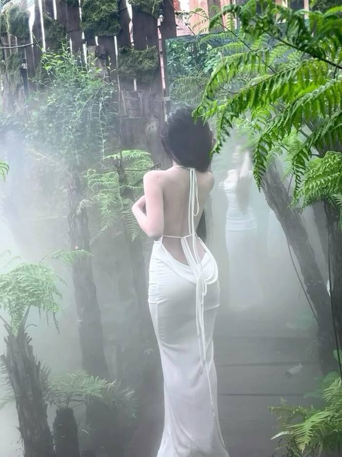 gái xinh khoe body