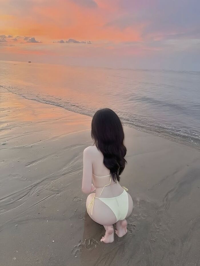 gái xinh khoe body
