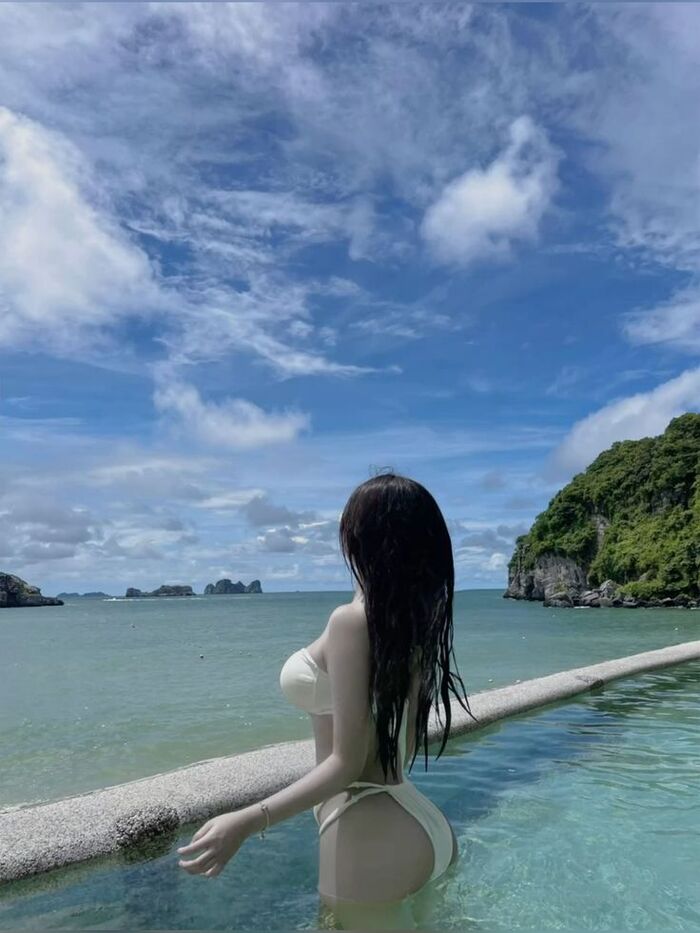 gái xinh khoe body