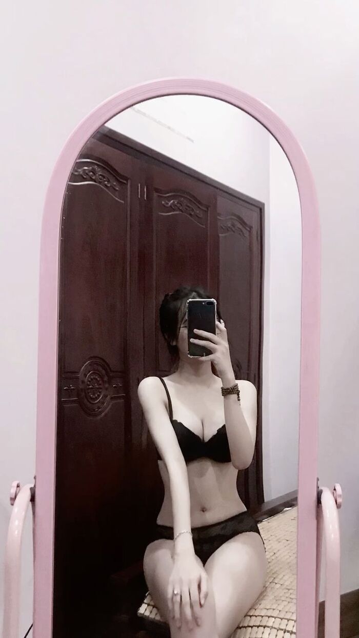 gái xinh khoe body
