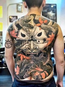 Hình Xăm Mặt Quỷ Kín Lưng