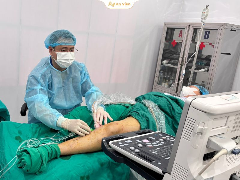 Siêu âm doppler giúp định vị catheter chính xác tại tĩnh mạch cần can thiệp