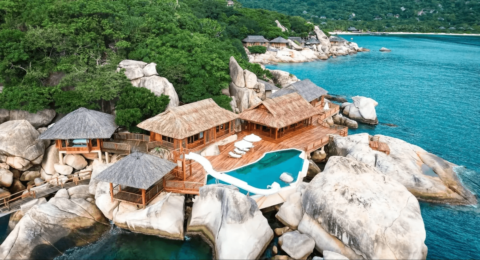 Điểm Danh Những Khách Sạn Biển Đẹp Nhất Việt Nam Six Senses là địa điểm nghỉ dưỡng được giới doanh nhân và người nổi tiếng ưa thích.