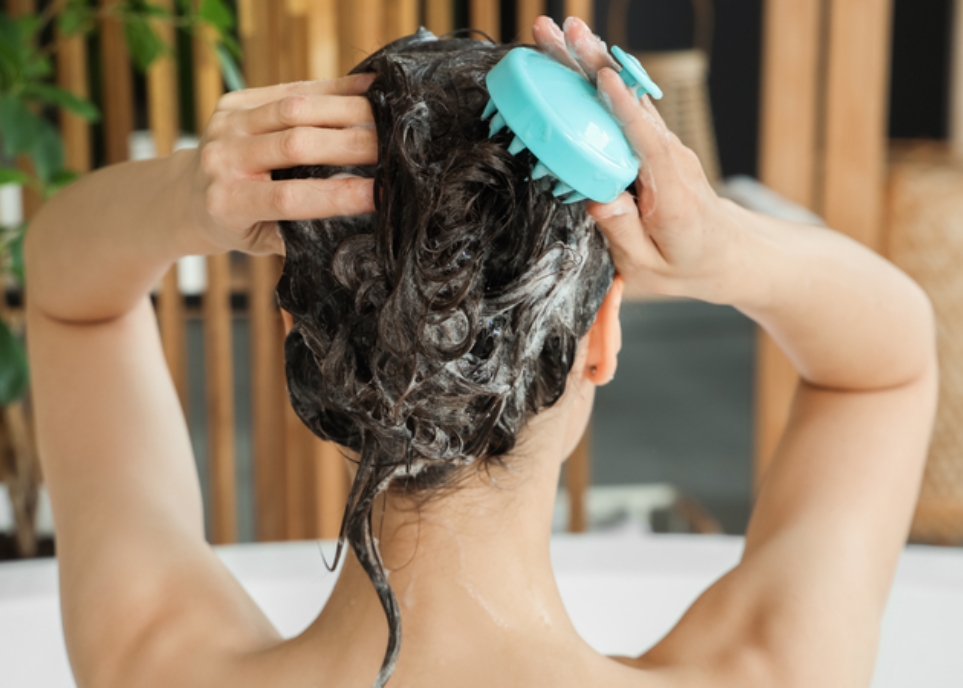 Cách dưỡng tóc mềm mượt, giảm hư tổn tại nhà cách dưỡng tóc mềm mượt tại nhà