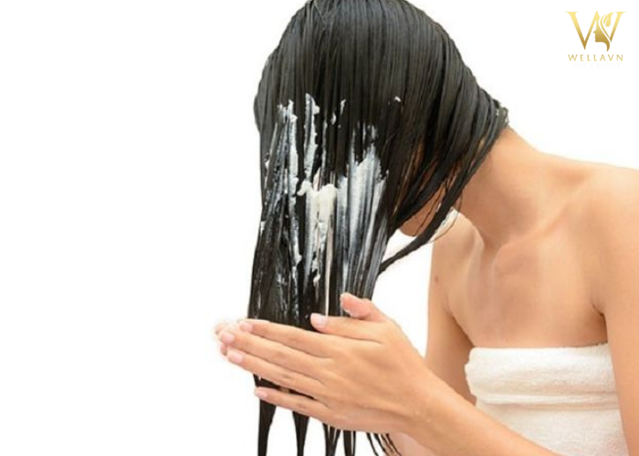 Lật tẩy cách chăm sóc tóc xoăn siêu đơn giản ngay tại nhà cách chăm sóc tóc xoăn